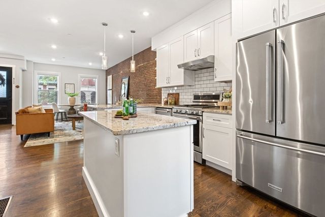 62-64 Elm St 1, Boston, MA 02129
