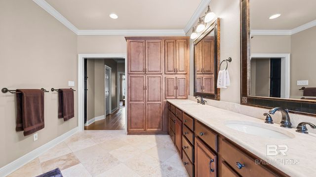 16 Baywalk Drive, Gulf Shores, AL 36542