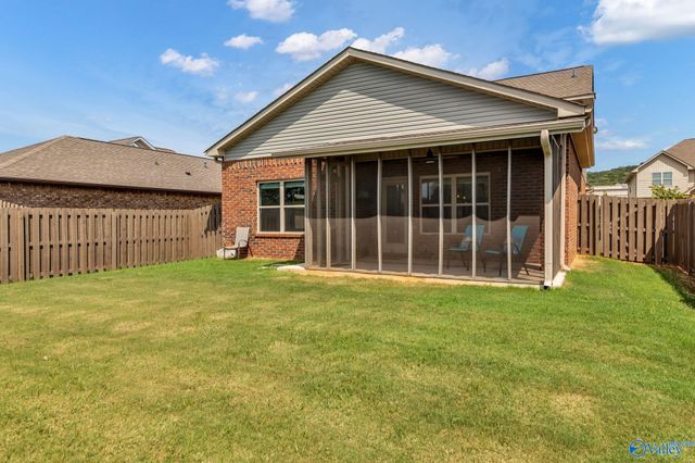 10322 Drymen Street SW, Huntsville, AL 35803