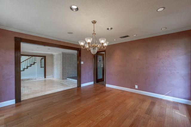 3100 Surrey, Lake Charles, LA 70605