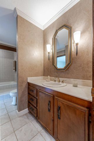 3100 Surrey, Lake Charles, LA 70605