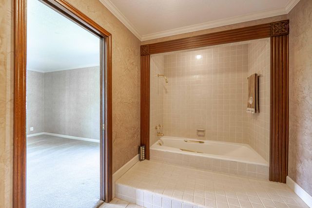 3100 Surrey, Lake Charles, LA 70605
