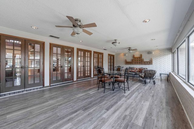 3100 Surrey, Lake Charles, LA 70605