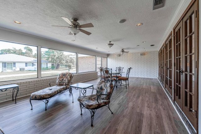 3100 Surrey, Lake Charles, LA 70605