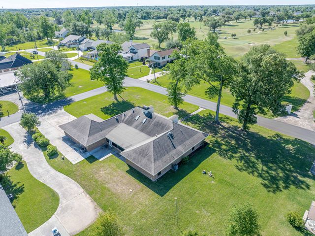 3100 Surrey, Lake Charles, LA 70605
