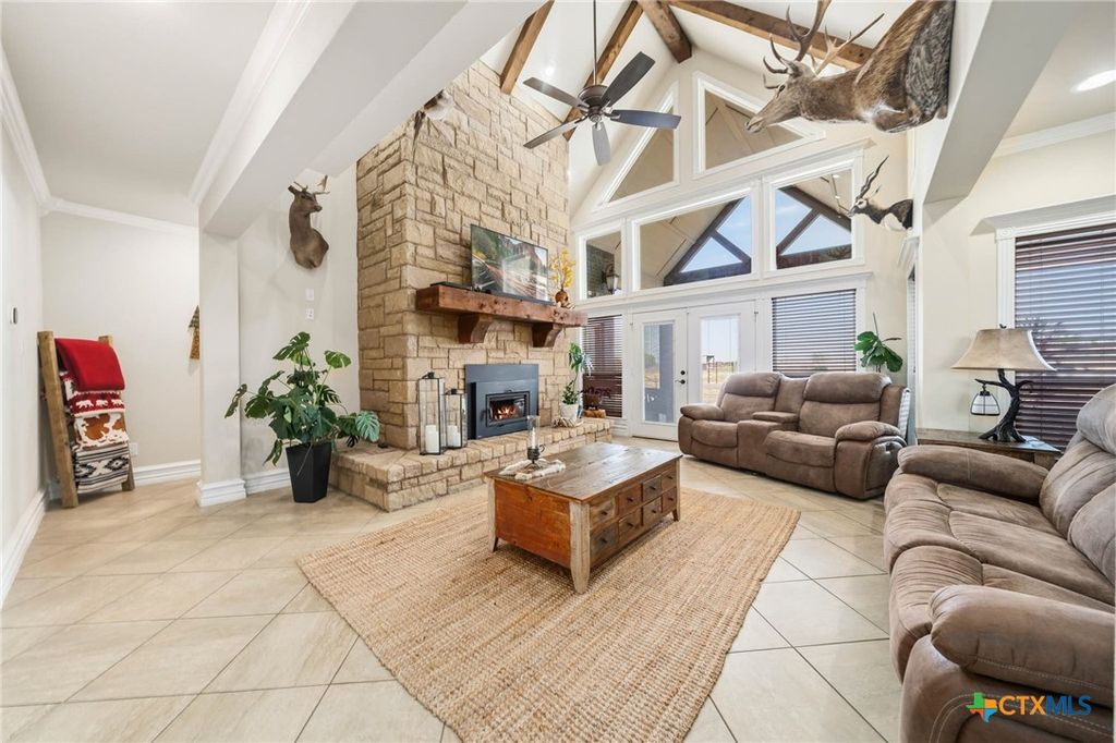 Image 32 of property listing at 417 County Road 60, Gatesville, TX 76528