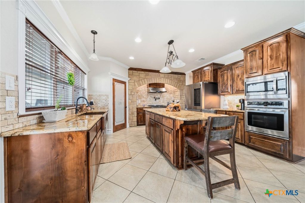 Image 33 of property listing at 417 County Road 60, Gatesville, TX 76528