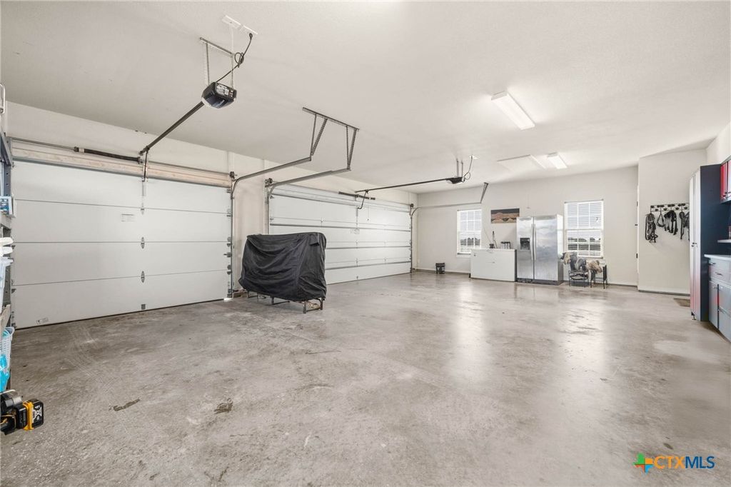 Image 41 of property listing at 417 County Road 60, Gatesville, TX 76528