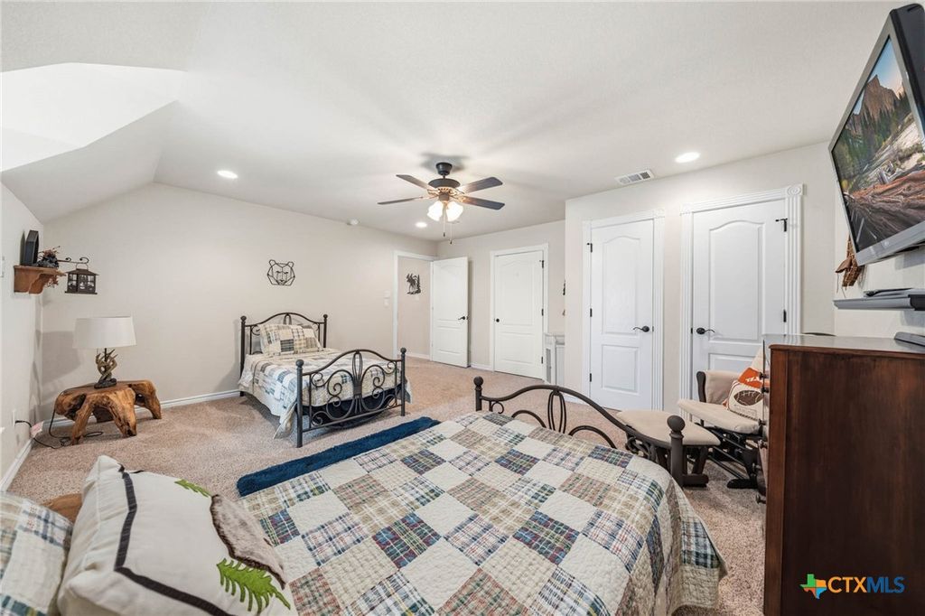 Image 45 of property listing at 417 County Road 60, Gatesville, TX 76528