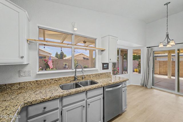 10851 W BEAUBIEN Drive, Peoria, AZ 85373