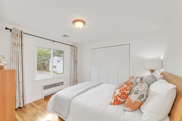 5 Spinney St, Unit 2 2, Boston, MA 02132