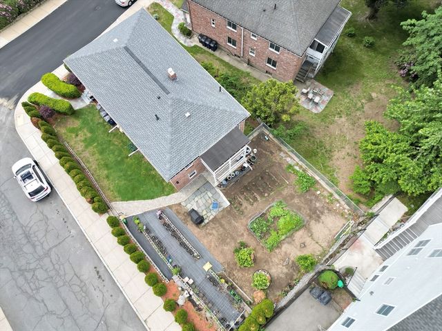 5 Spinney St, Unit 2 2, Boston, MA 02132