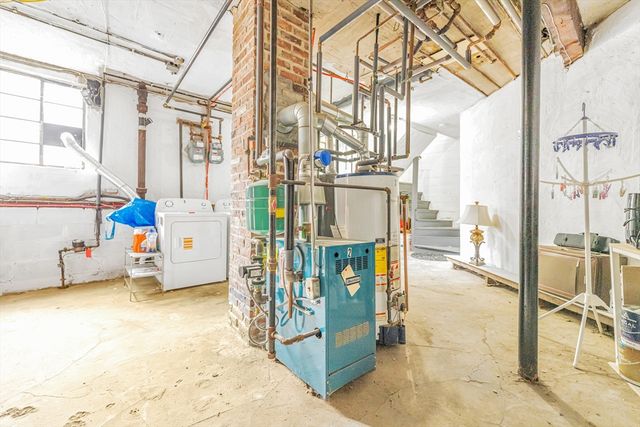 5 Spinney St, Unit 2 2, Boston, MA 02132