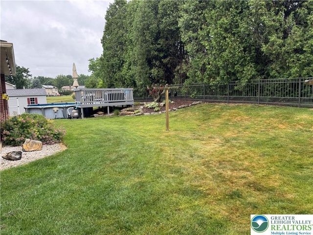6202 Dove Drive, East Allen Twp, PA 18017
