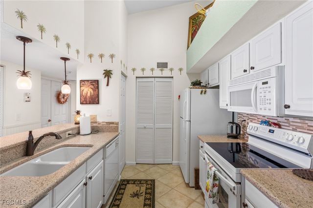 4149 Residence DR 824, Fort Myers, FL 33901