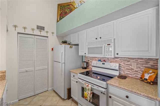 4149 Residence DR 824, Fort Myers, FL 33901