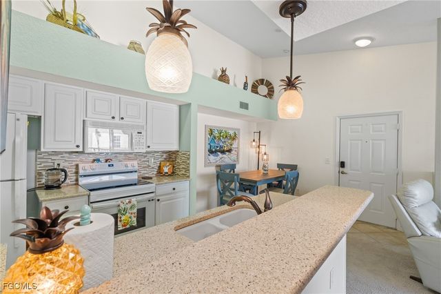 4149 Residence DR 824, Fort Myers, FL 33901