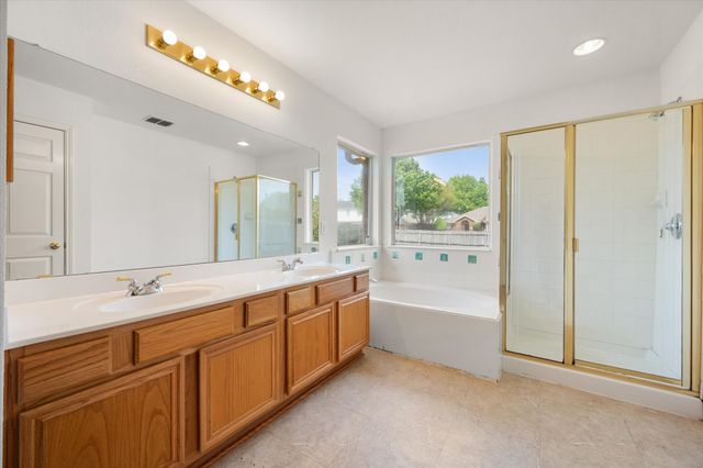 1 Boltes Court, Mansfield, TX 76063