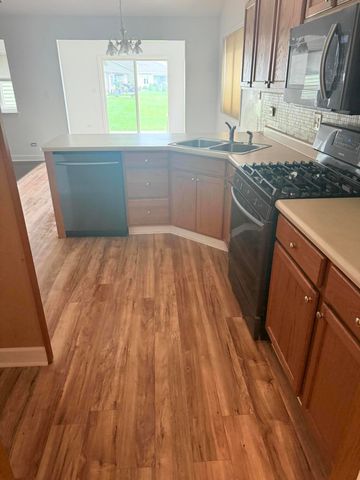 6289 Grosbeak Court, Hobart, IN 46342