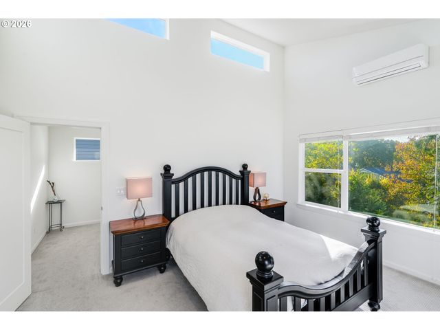 77 Ne 58TH Ave, Portland, OR 97213