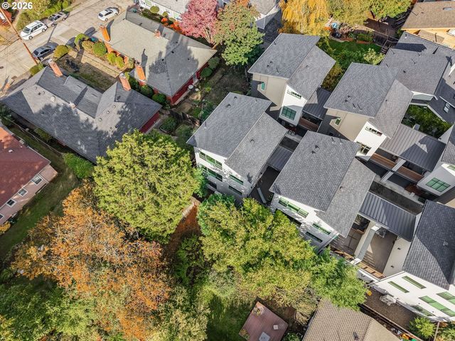 77 Ne 58TH Ave, Portland, OR 97213