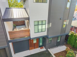 77 Ne 58TH Ave, Portland, OR 97213