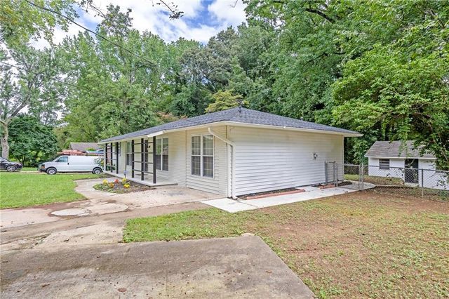 929 Creekdale Drive, Clarkston, GA 30021