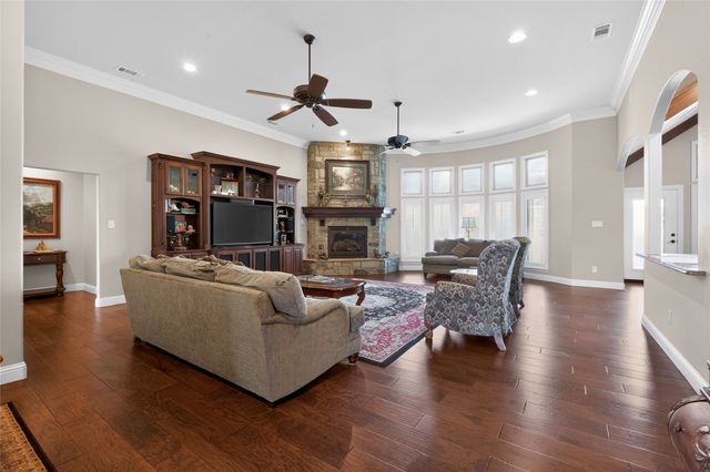 128 Whispering Winds Drive, Gunter, TX 75058