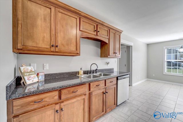 507 Shaw Road NW, Hartselle, AL 35640