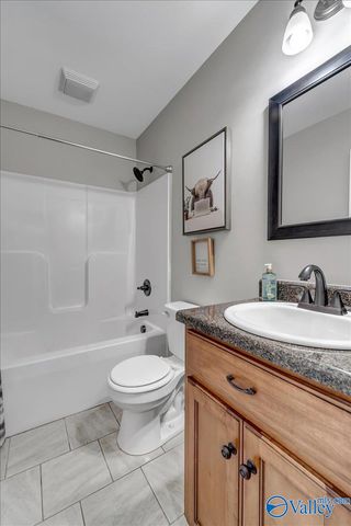 507 Shaw Road NW, Hartselle, AL 35640