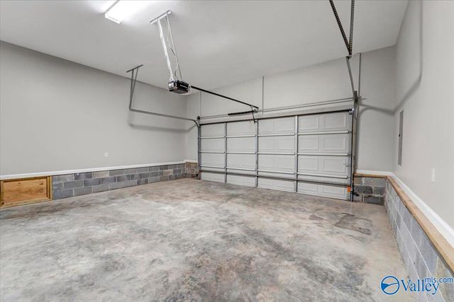 507 Shaw Road NW, Hartselle, AL 35640