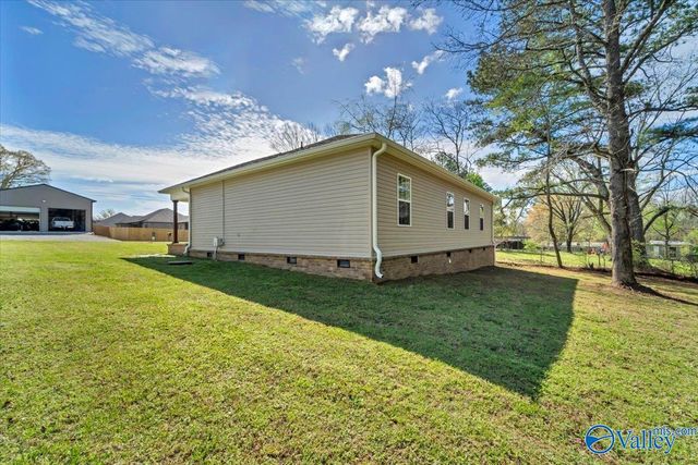507 Shaw Road NW, Hartselle, AL 35640