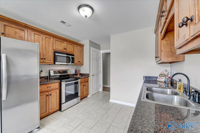 507 Shaw Road NW, Hartselle, AL 35640