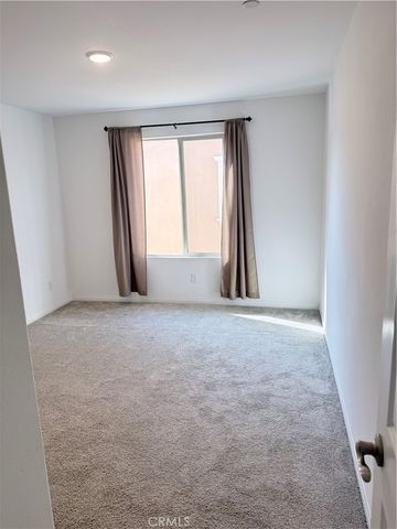 729 S Sumac, Rialto, CA 92376
