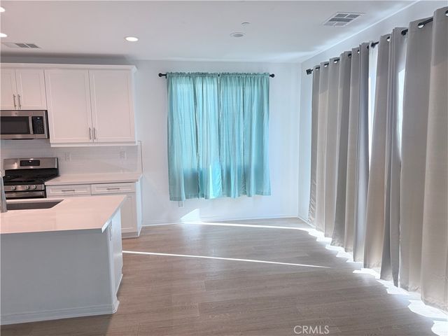 729 S Sumac, Rialto, CA 92376