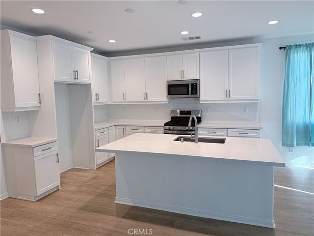 729 S Sumac, Rialto, CA 92376