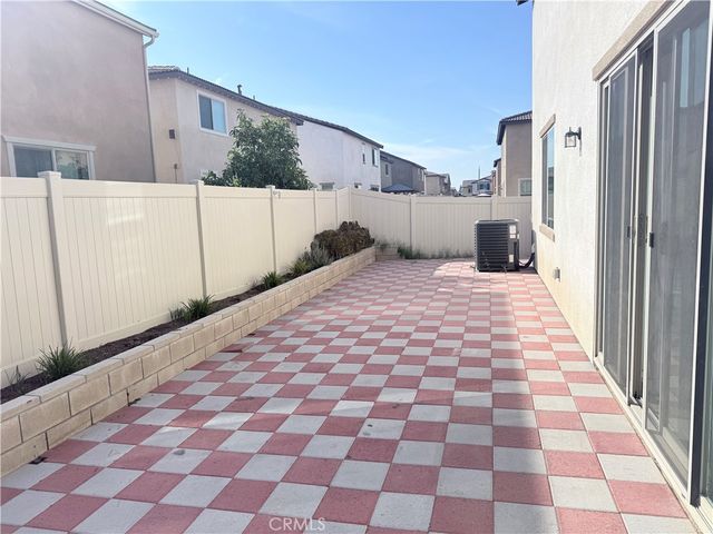 729 S Sumac, Rialto, CA 92376