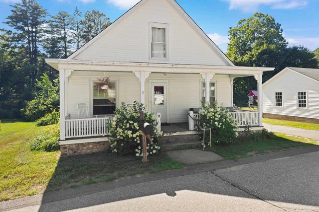 11 Summer Street, Goffstown, NH 03045
