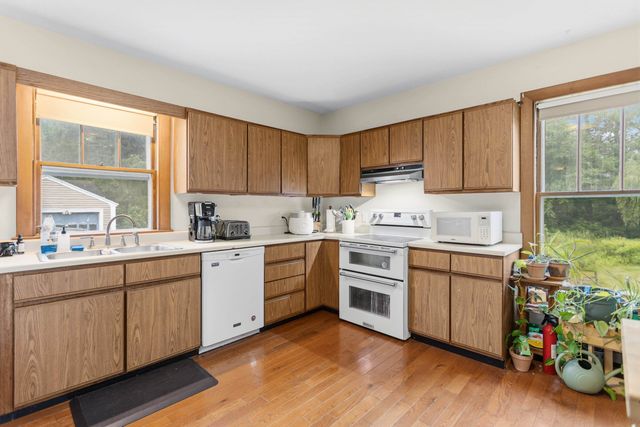 11 Summer Street, Goffstown, NH 03045