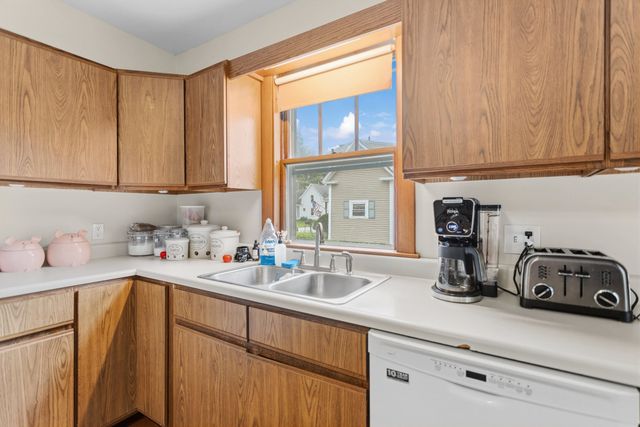 11 Summer Street, Goffstown, NH 03045