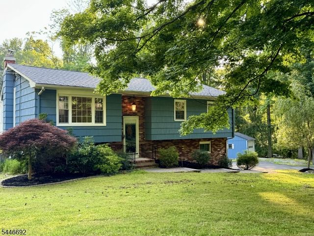 82 Catswamp Rd, Allamuchy Twp., NJ 07840