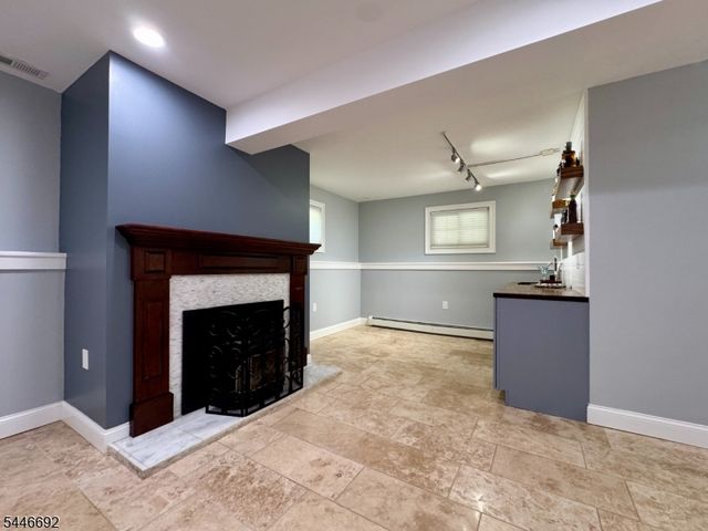 82 Catswamp Rd, Allamuchy Twp., NJ 07840
