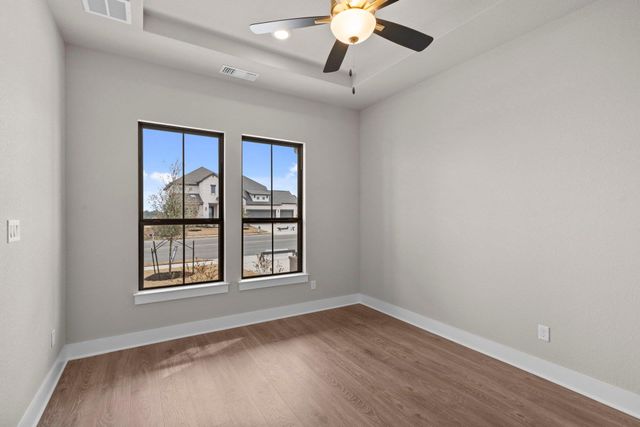 812 S Hemingway LOOP, Liberty Hill, TX 78642