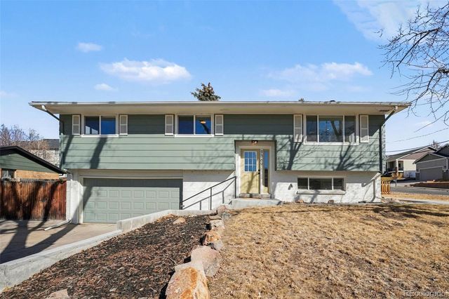 9369 W 67th Avenue, Arvada, CO 80004