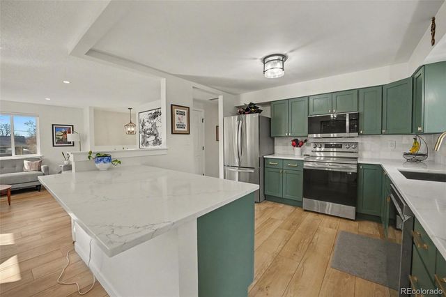 9369 W 67th Avenue, Arvada, CO 80004