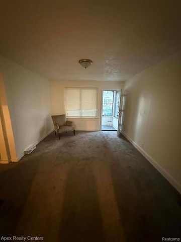 6063 Auburn Street, Detroit, MI 48228