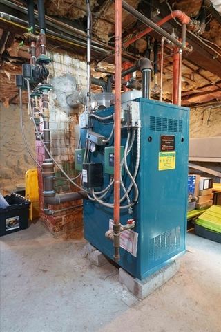 1 Richmond Ave, Milford, MA 01757