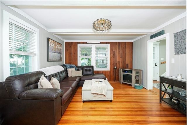 1 Richmond Ave, Milford, MA 01757