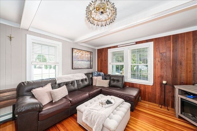 1 Richmond Ave, Milford, MA 01757