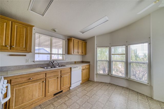 2572 E Sunrise Vista Boulevard, Fort Mohave, AZ 86426